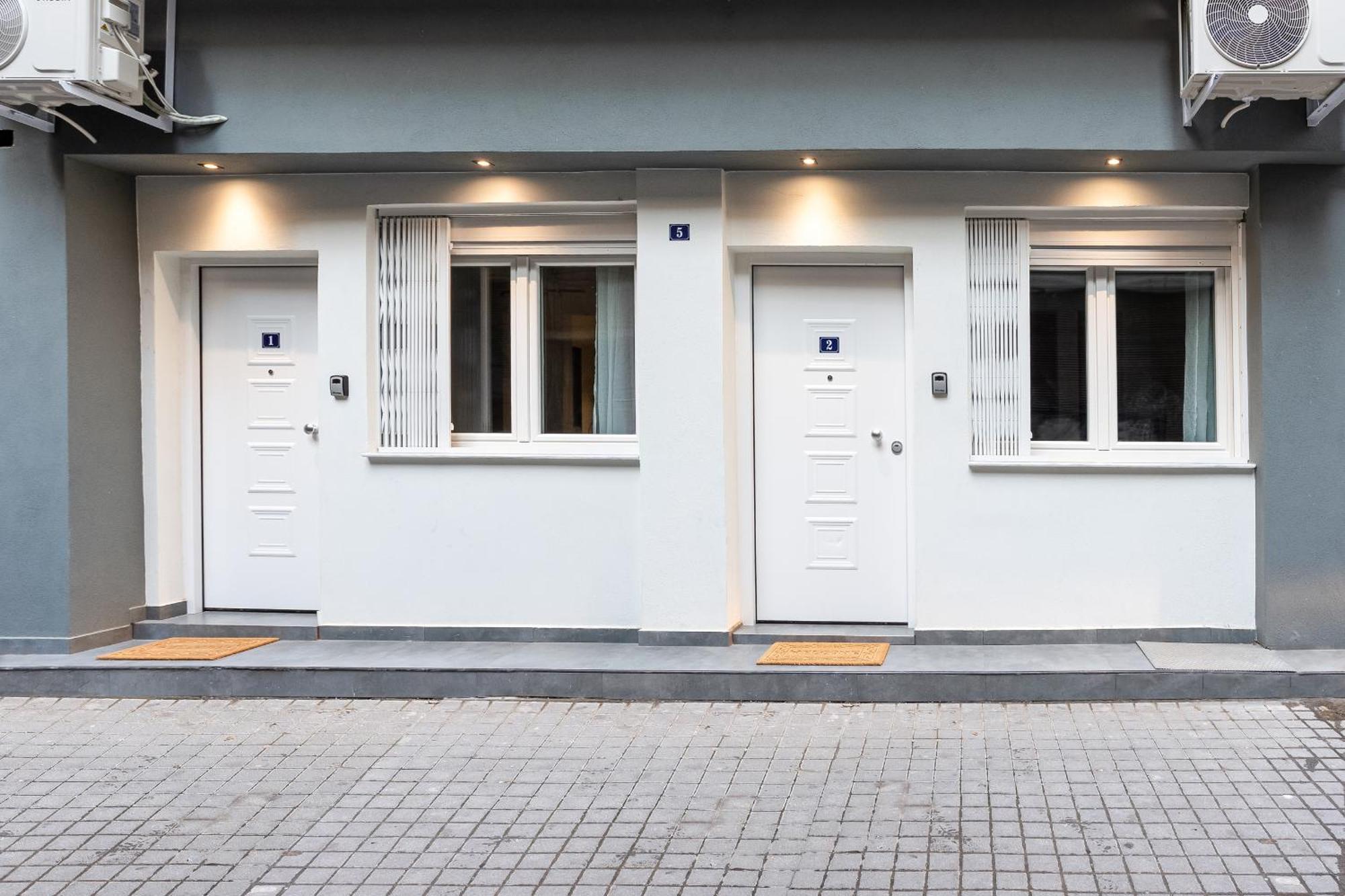New Luxury Apartment In Downtown Tesalonika Bagian luar foto