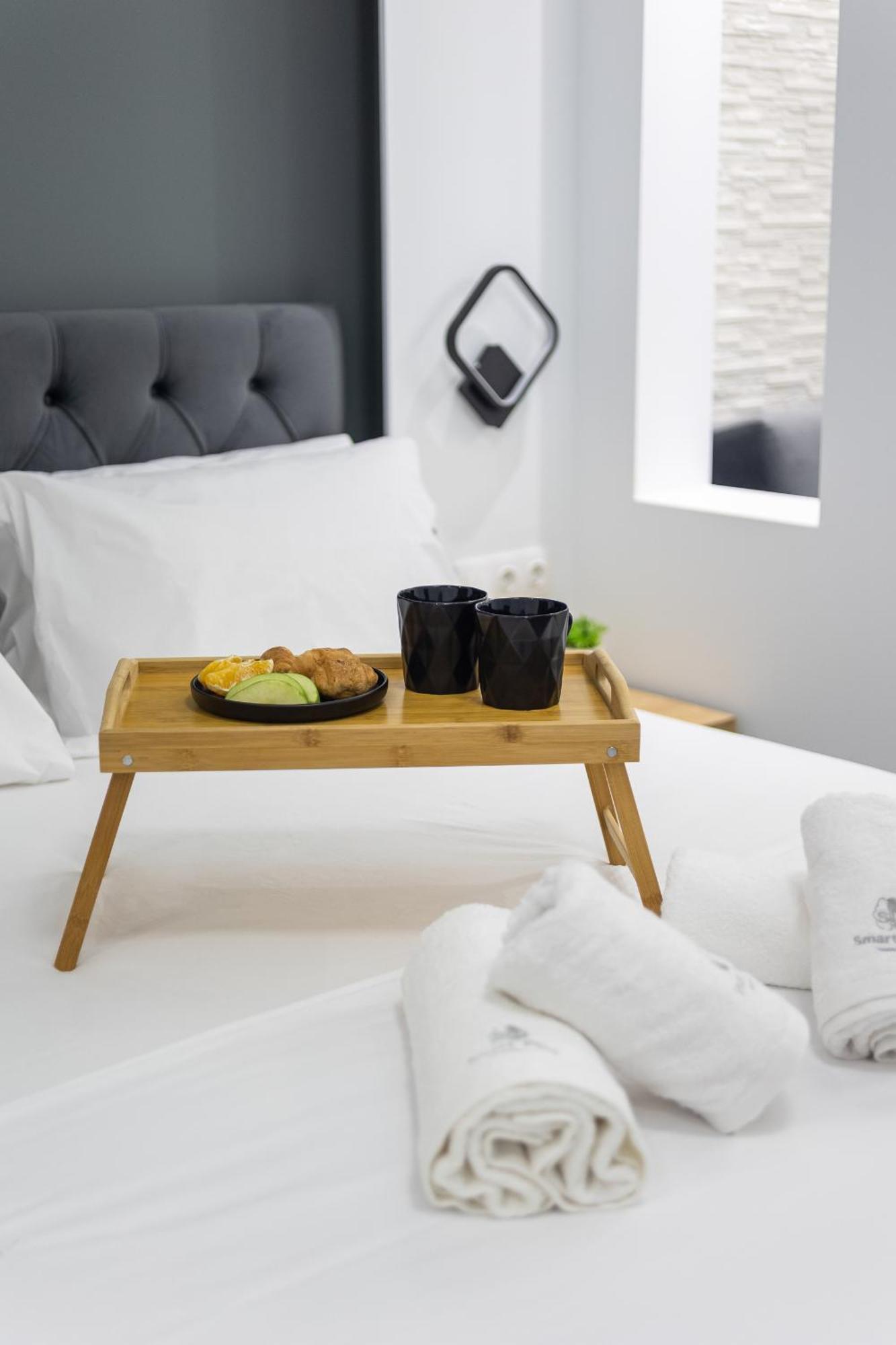 New Luxury Apartment In Downtown Tesalonika Bagian luar foto