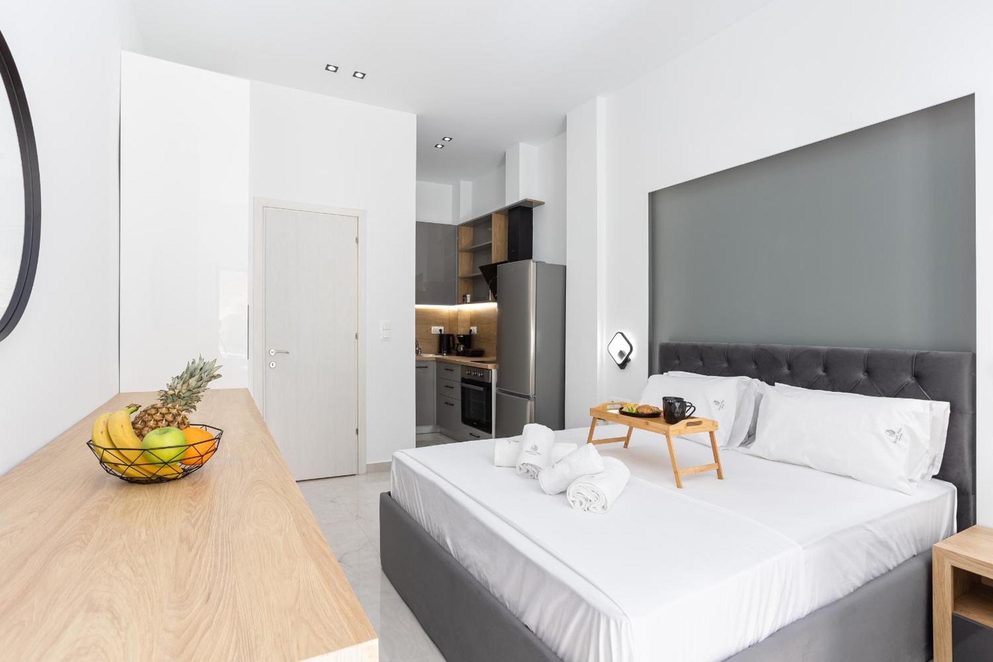 New Luxury Apartment In Downtown Tesalonika Bagian luar foto
