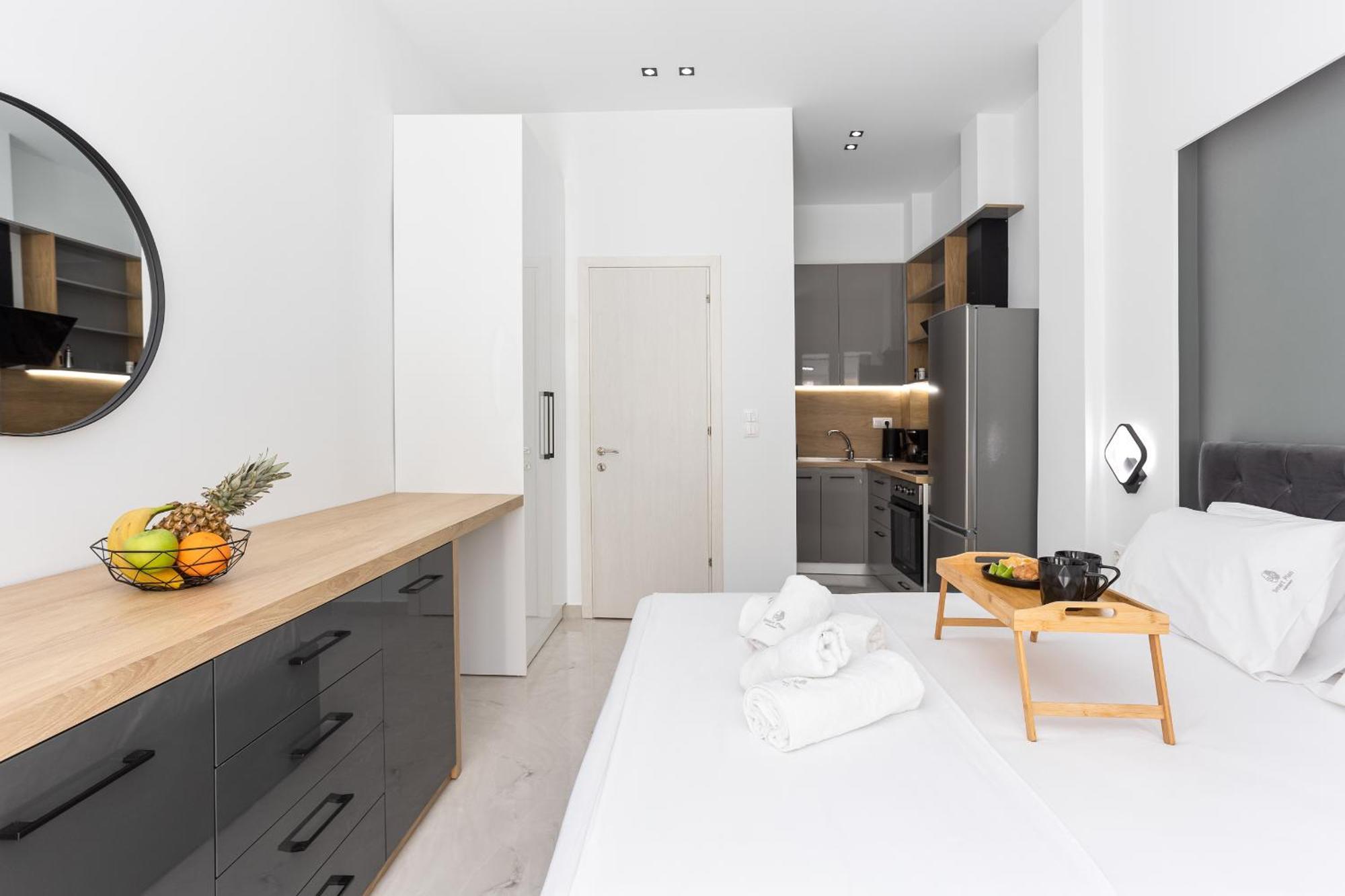 New Luxury Apartment In Downtown Tesalonika Bagian luar foto